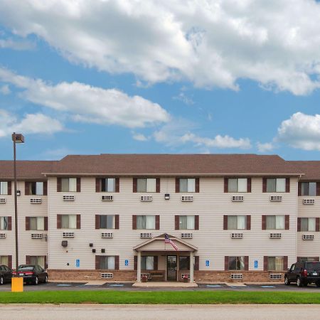 Super 8 By Wyndham Mason City Εξωτερικό φωτογραφία