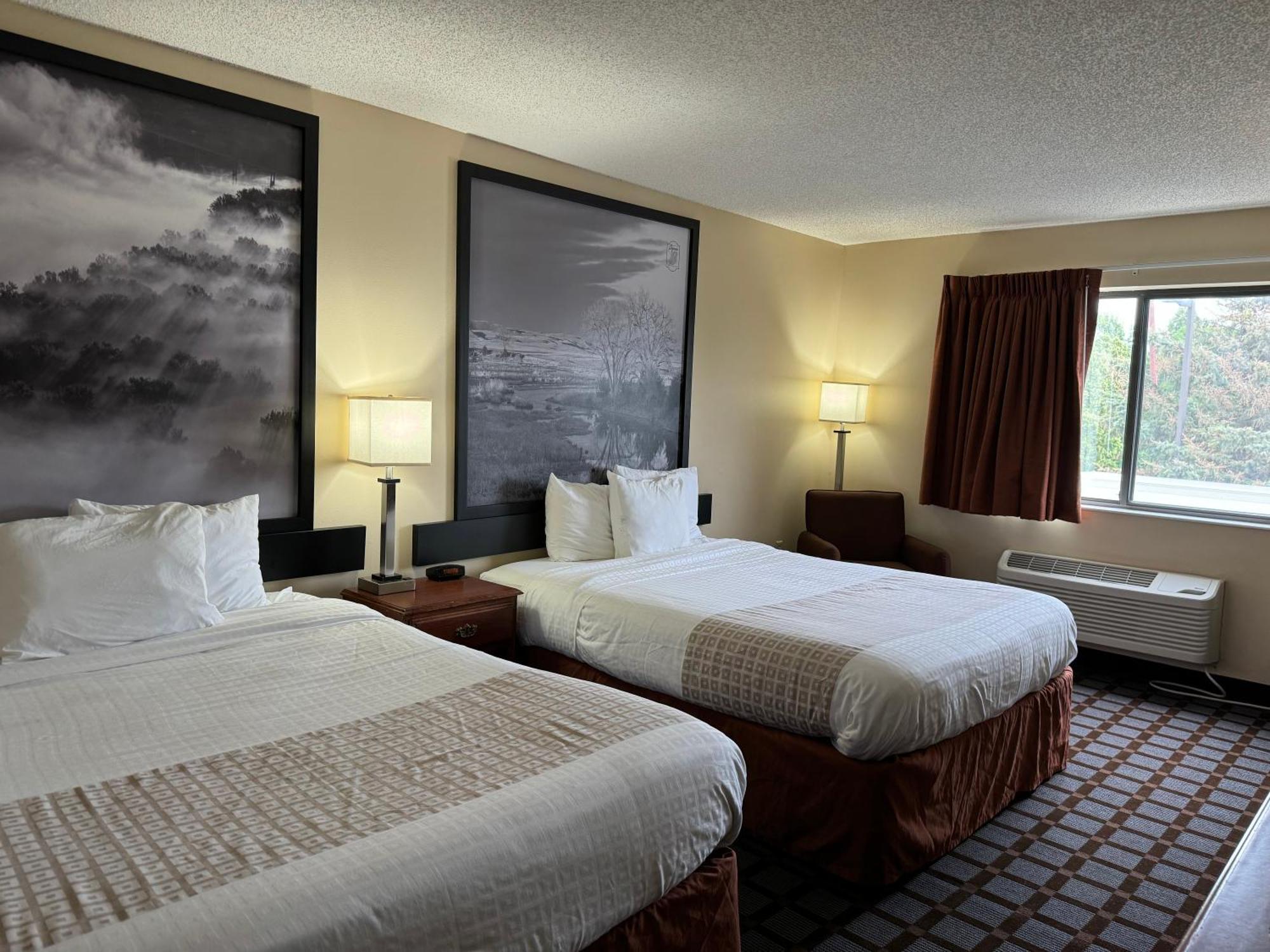 Super 8 By Wyndham Mason City Εξωτερικό φωτογραφία