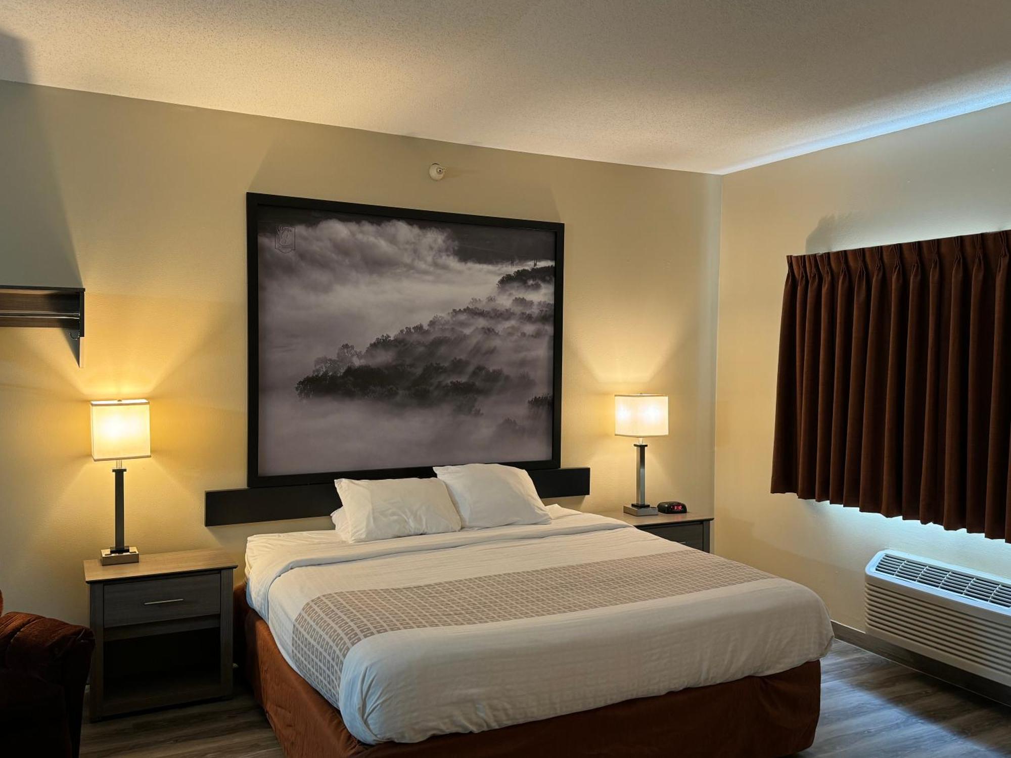 Super 8 By Wyndham Mason City Εξωτερικό φωτογραφία
