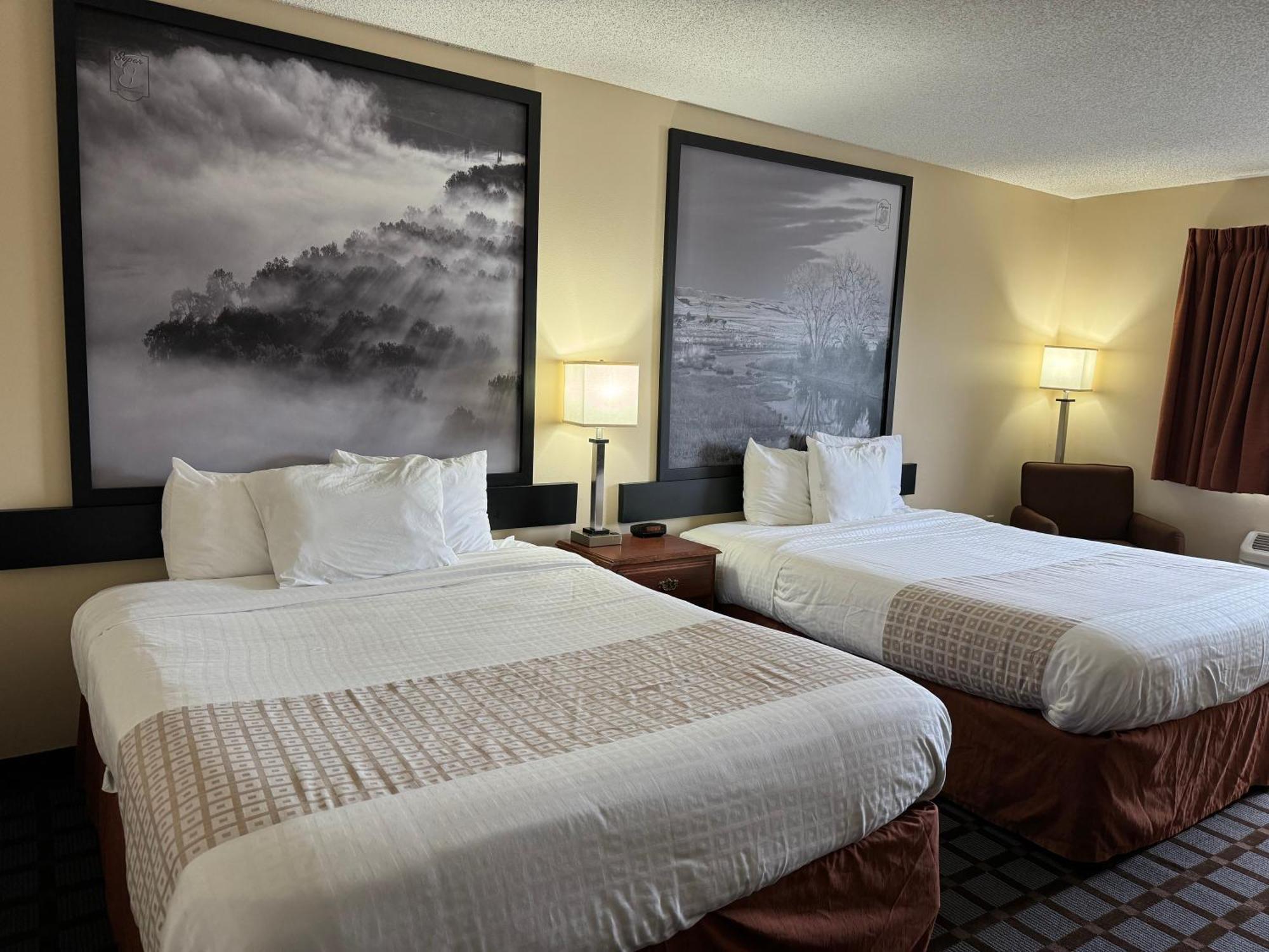 Super 8 By Wyndham Mason City Εξωτερικό φωτογραφία